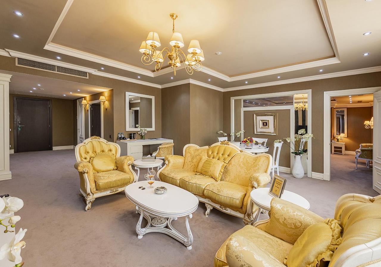 Hotel National Erivan Exterior foto Presidential Suite