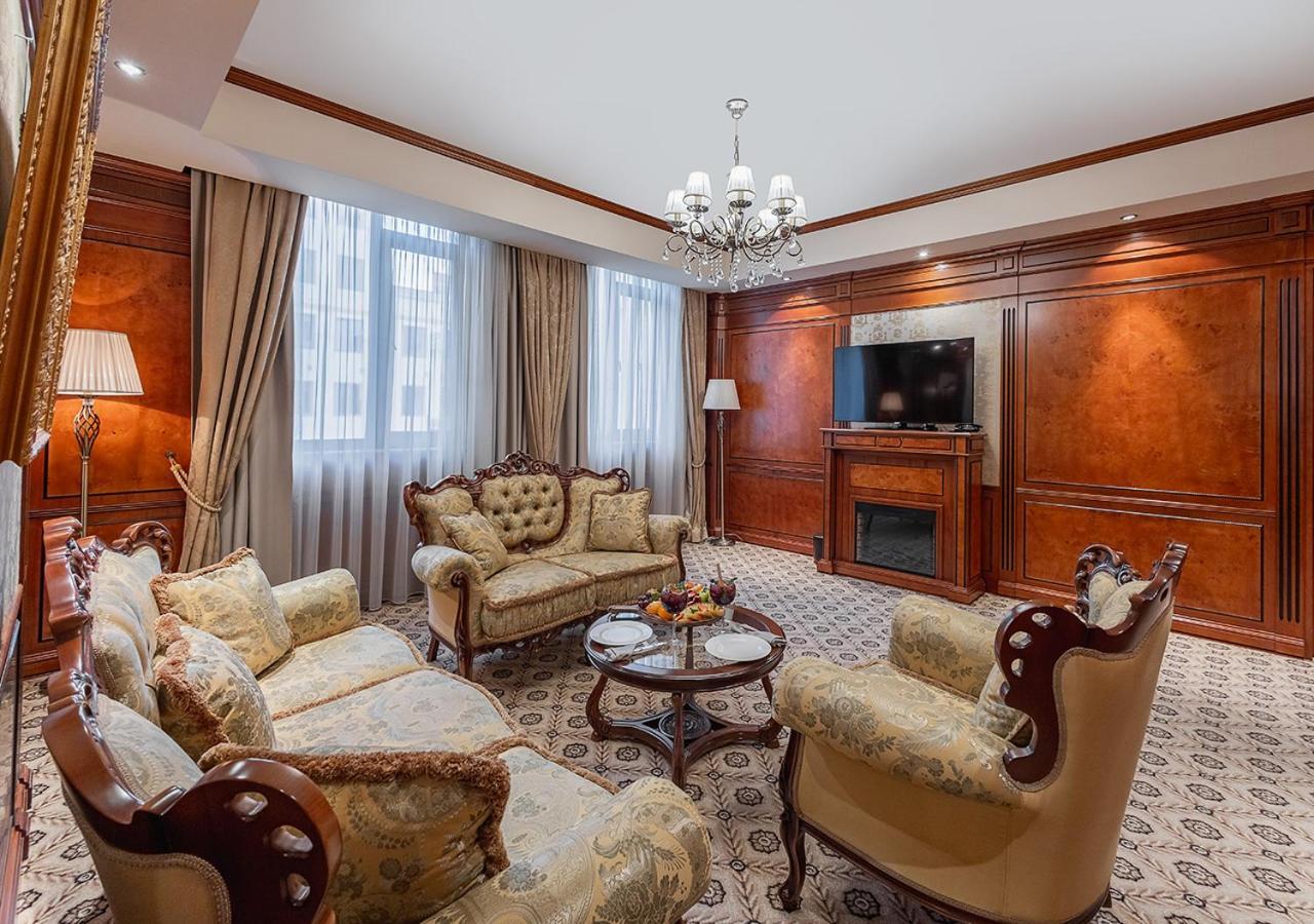 Hotel National Erivan Exterior foto Suite at the Grand Hotel